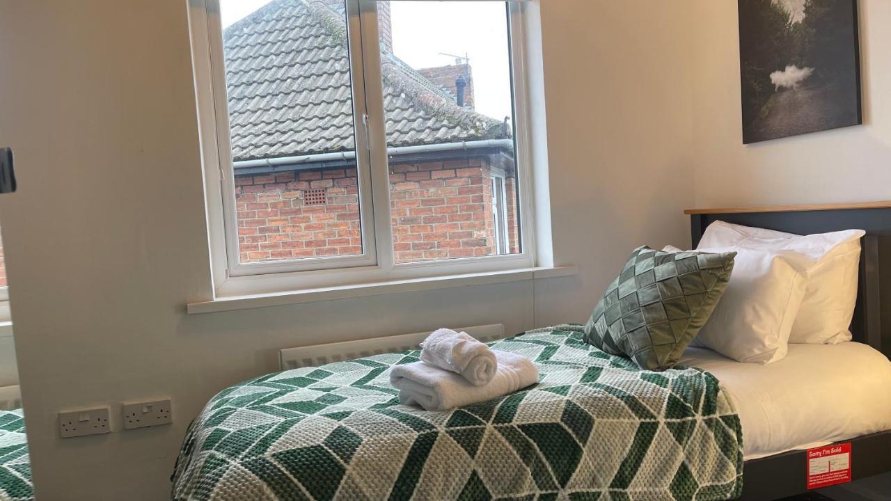 Fully Serviced Three Bed House In Durham Esterno foto