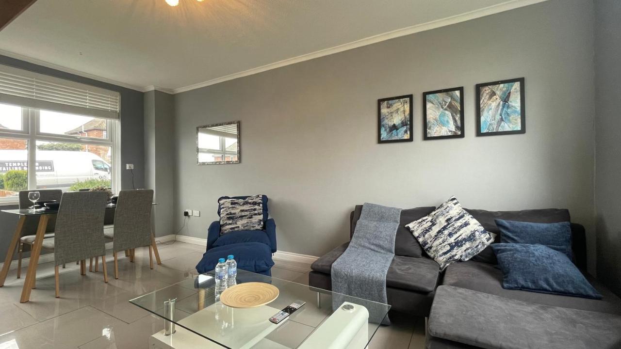 Fully Serviced Three Bed House In Durham Esterno foto