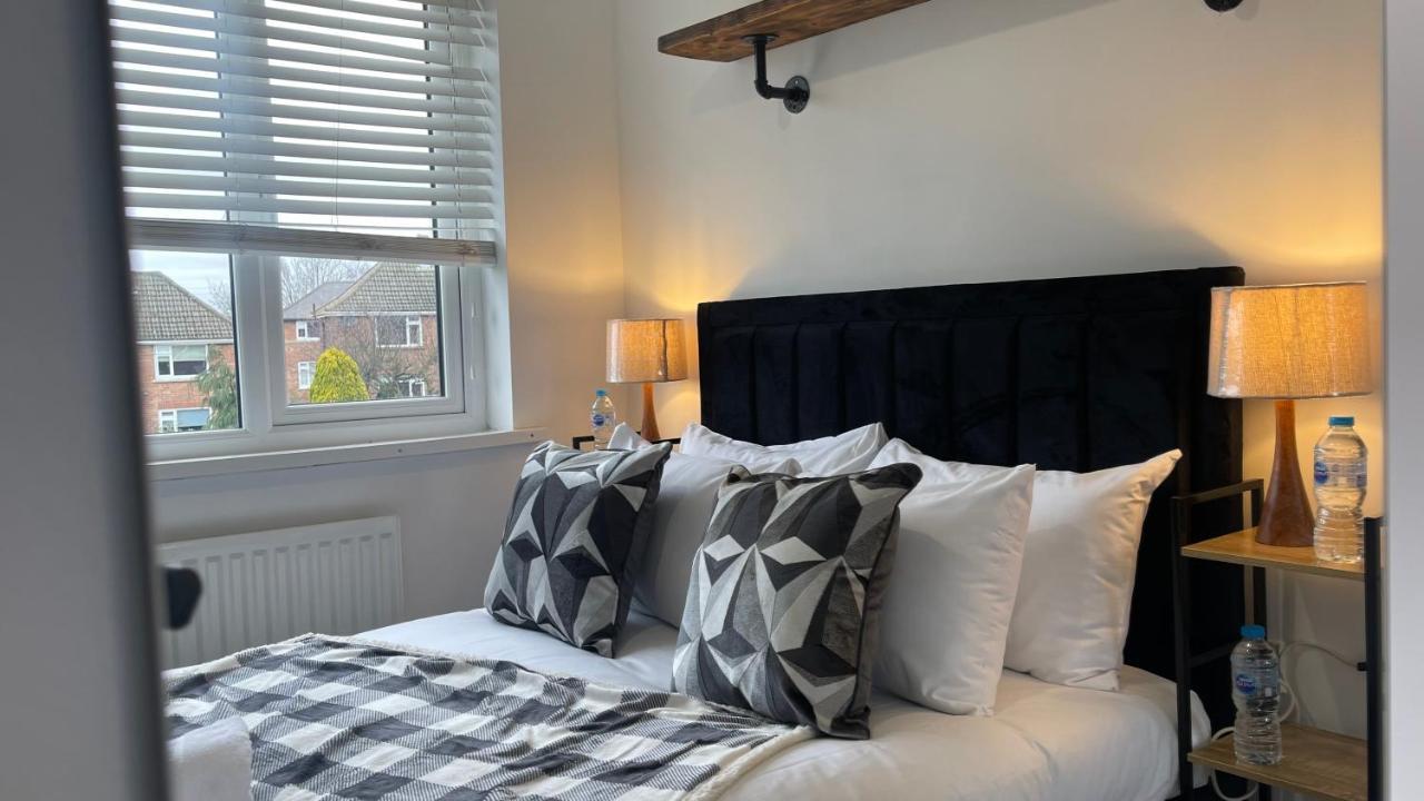 Fully Serviced Three Bed House In Durham Esterno foto