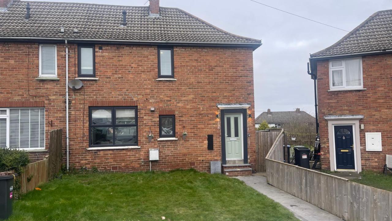 Fully Serviced Three Bed House In Durham Esterno foto