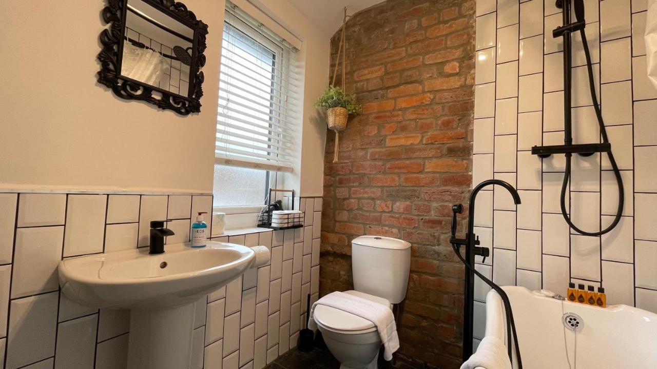 Fully Serviced Three Bed House In Durham Esterno foto